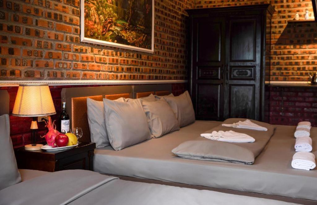 Cat Ba Spring Homestay Chan Chau Bagian luar foto