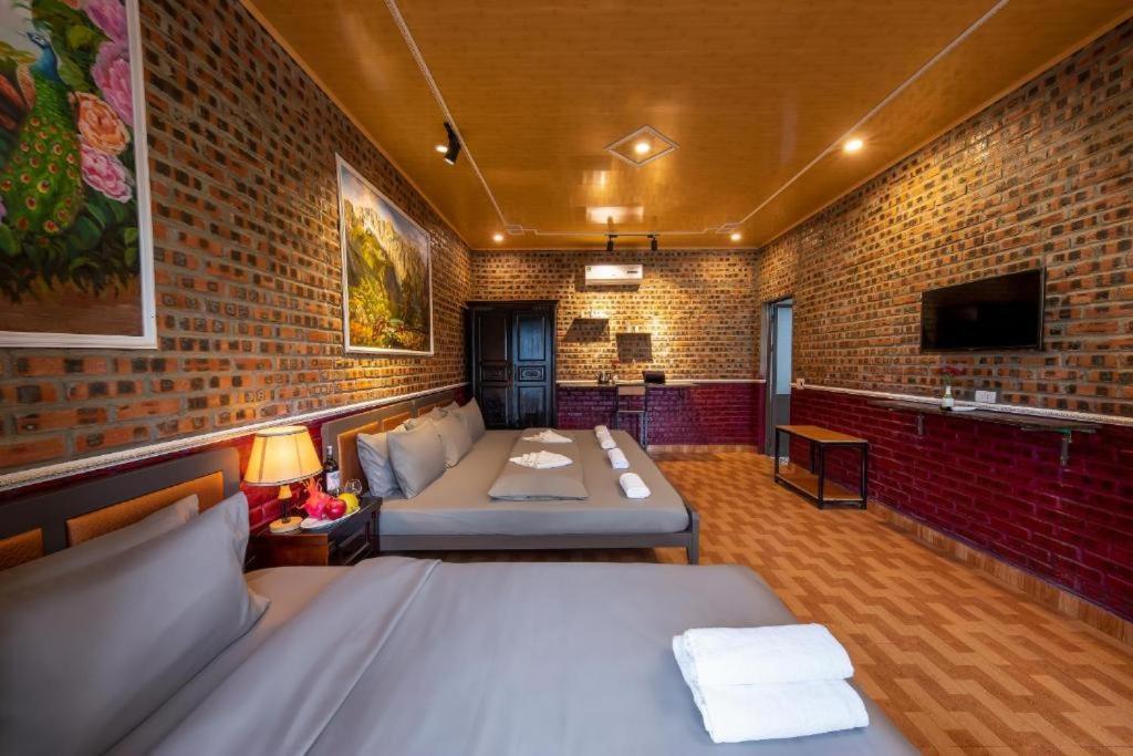 Cat Ba Spring Homestay Chan Chau Bagian luar foto