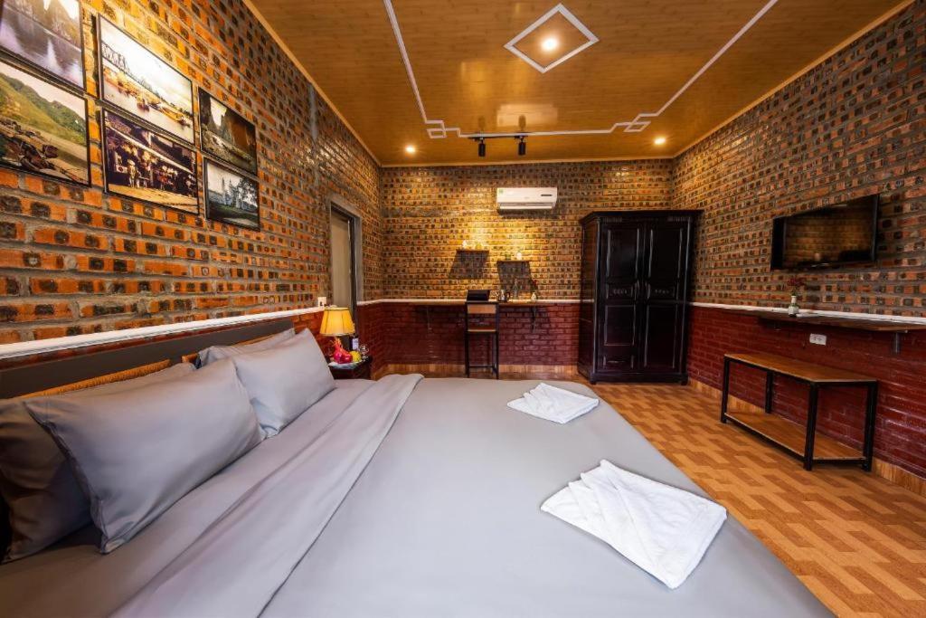 Cat Ba Spring Homestay Chan Chau Bagian luar foto